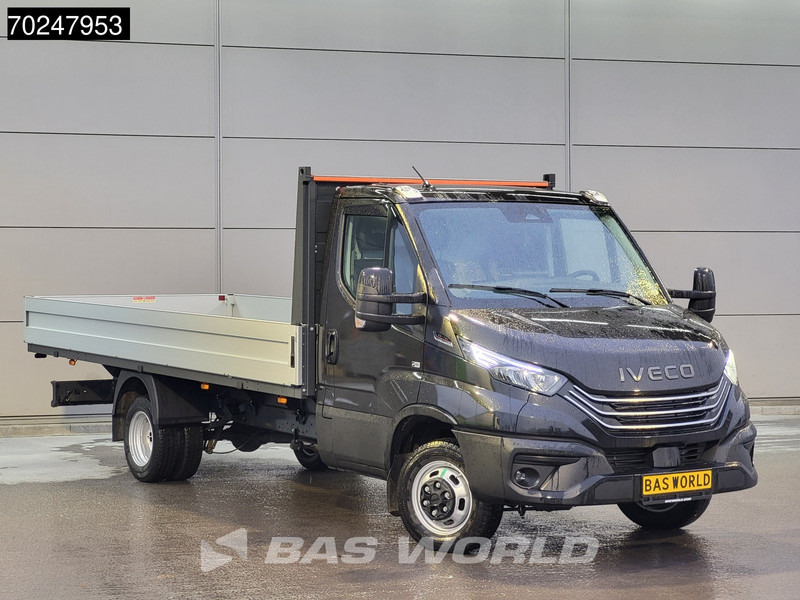 Iveco Daily 35C18 3.0L 2025model Open laadbak Navi ACC LED 3,5T Trekvermogen Pritsche Pickup Airco - الشاحنات الصغيرة المسطحة: صور 5 Iveco Daily 35C18 3.0L 2025model Open laadbak Navi ACC LED 3,5T Trekvermogen Pritsche Pickup Airco - الشاحنات الصغيرة المسطحة: صور 5