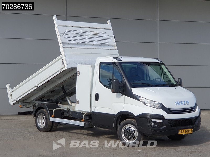 Iveco Daily 35C18 3.0L Automaat Kipper met Kist Dubbellucht 3,5t Trekhaak Airco Euro6 Tipper Kieper Benne 2m3 Airco Trekhaak Cruise control - قلاب صغير: صور 3 Iveco Daily 35C18 3.0L Automaat Kipper met Kist Dubbellucht 3,5t Trekhaak Airco Euro6 Tipper Kieper Benne 2m3 Airco Trekhaak Cruise control - قلاب صغير: صور 3