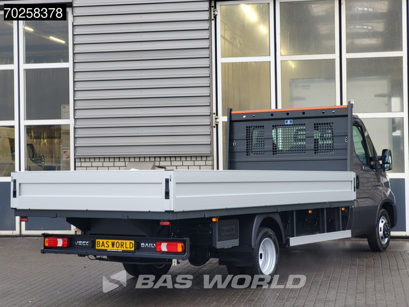Iveco Daily 35C21 3.0L 210PK 2025model Open laadbak CarPlay ACC LED 3,5T Trekvermogen Pritsche Pickup Airco - الشاحنات الصغيرة المسطحة: صور 5 Iveco Daily 35C21 3.0L 210PK 2025model Open laadbak CarPlay ACC LED 3,5T Trekvermogen Pritsche Pickup Airco - الشاحنات الصغيرة المسطحة: صور 5