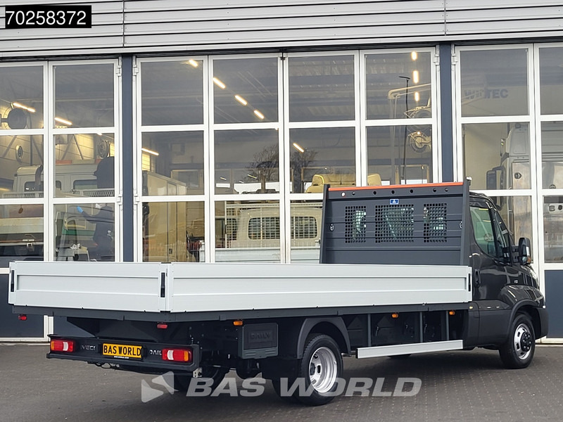 Iveco Daily 35C21 3.0L 210PK 2025model Open laadbak CarPlay ACC LED 3,5T Trekvermogen Pritsche Pickup Airco - الشاحنات الصغيرة المسطحة: صور 2 Iveco Daily 35C21 3.0L 210PK 2025model Open laadbak CarPlay ACC LED 3,5T Trekvermogen Pritsche Pickup Airco - الشاحنات الصغيرة المسطحة: صور 2