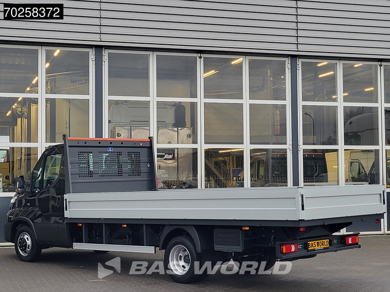 Iveco Daily 35C21 3.0L 210PK 2025model Open laadbak CarPlay ACC LED 3,5T Trekvermogen Pritsche Pickup Airco - الشاحنات الصغيرة المسطحة: صور 5 Iveco Daily 35C21 3.0L 210PK 2025model Open laadbak CarPlay ACC LED 3,5T Trekvermogen Pritsche Pickup Airco - الشاحنات الصغيرة المسطحة: صور 5