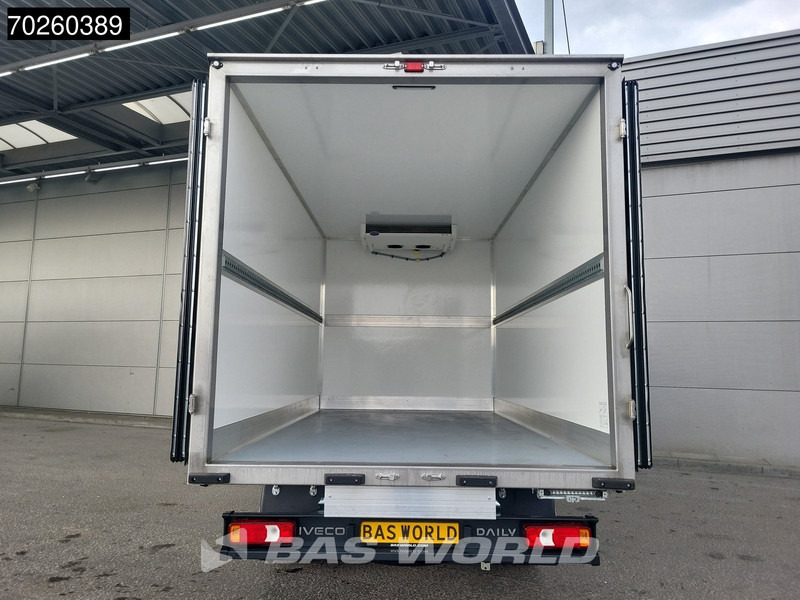 Iveco Daily 35C21 3.0L Koelwagen Vries Carrier Xarios 350 230V stekker CarPlay Airco ACC Koel Koeler Vriezer Vrieswagen Kühler Bakwagen Kühl - الشاحنات الصغيرة المبردة: صور 3 Iveco Daily 35C21 3.0L Koelwagen Vries Carrier Xarios 350 230V stekker CarPlay Airco ACC Koel Koeler Vriezer Vrieswagen Kühler Bakwagen Kühl - الشاحنات الصغيرة المبردة: صور 3
