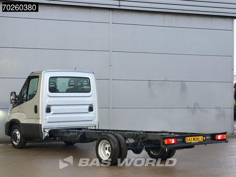Iveco Daily 35C21 Automaat 410wb Dubbellucht 2025model Chassis Cabine ACC Fahrgestell Airco - الشاحنات الصغيرة: صور 5 Iveco Daily 35C21 Automaat 410wb Dubbellucht 2025model Chassis Cabine ACC Fahrgestell Airco - الشاحنات الصغيرة: صور 5