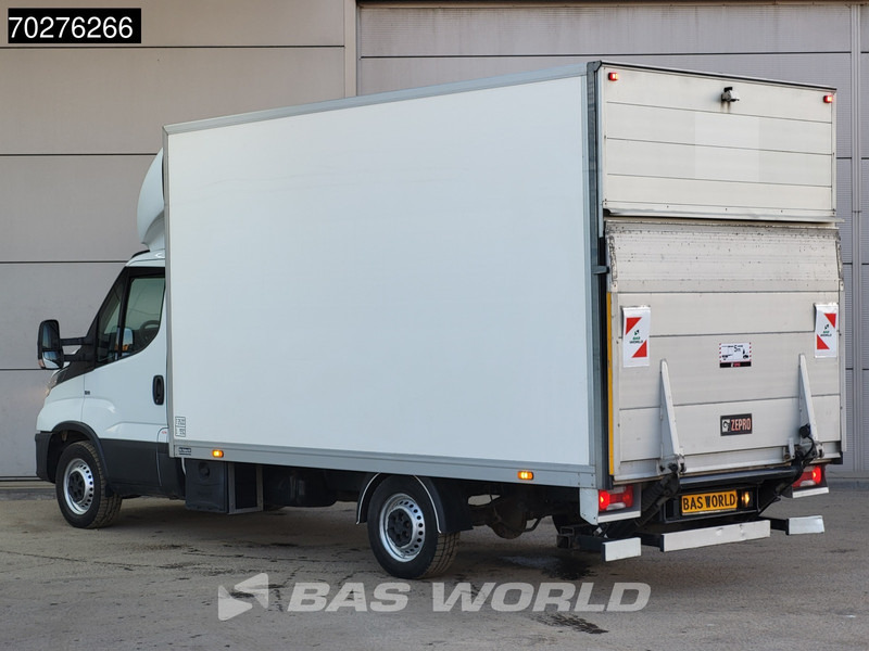 Iveco Daily 35S14 Automaat Laadklep Bakwagen Zijdeur Airco Cruise Meubelbak Koffer Airco Cruise control - الشاحنات الصغيرة صندوق مغلق: صور 2 Iveco Daily 35S14 Automaat Laadklep Bakwagen Zijdeur Airco Cruise Meubelbak Koffer Airco Cruise control - الشاحنات الصغيرة صندوق مغلق: صور 2