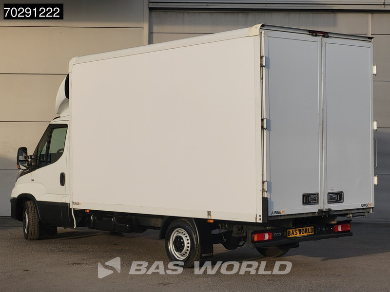 Iveco Daily 35S16 Automaat Bakwagen Achterdeuren 160PK Airco Camera Euro6 Meubelbak Koffer 21m3 Airco - الشاحنات الصغيرة صندوق مغلق: صور 2 Iveco Daily 35S16 Automaat Bakwagen Achterdeuren 160PK Airco Camera Euro6 Meubelbak Koffer 21m3 Airco - الشاحنات الصغيرة صندوق مغلق: صور 2