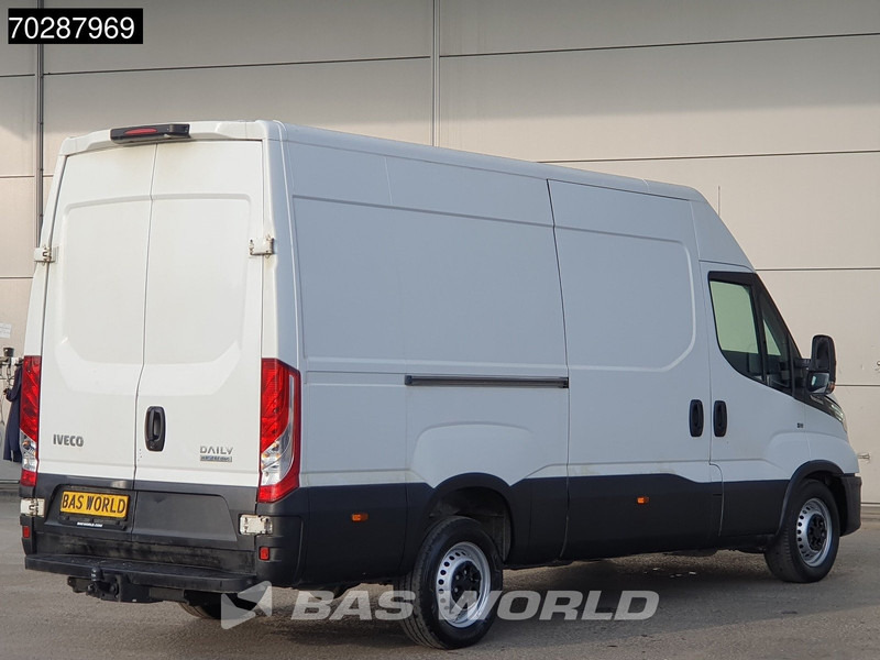 Iveco Daily 35S18 3.0L Automaat L2H2 3,5t Trekhaak 180PK LED Navi Airco Cruise Camera Euro6 L3 12m3 Airco Trekhaak Cruise control - فان: صور 3 Iveco Daily 35S18 3.0L Automaat L2H2 3,5t Trekhaak 180PK LED Navi Airco Cruise Camera Euro6 L3 12m3 Airco Trekhaak Cruise control - فان: صور 3