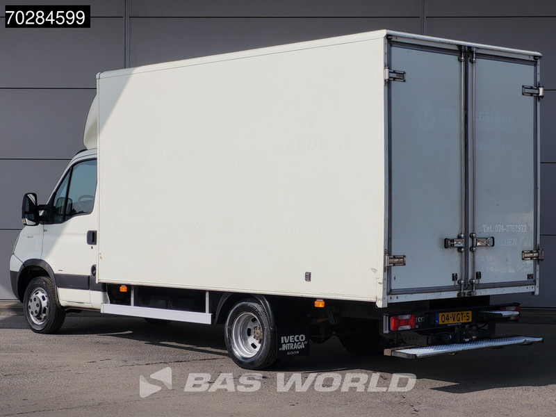 Iveco Daily 40C15 3.0L Bakwagen met achterdeuren APK 04-26 Trekhaak Koffer Meubelbak 19m3 Trekhaak - الشاحنات الصغيرة صندوق مغلق: صور 2 Iveco Daily 40C15 3.0L Bakwagen met achterdeuren APK 04-26 Trekhaak Koffer Meubelbak 19m3 Trekhaak - الشاحنات الصغيرة صندوق مغلق: صور 2