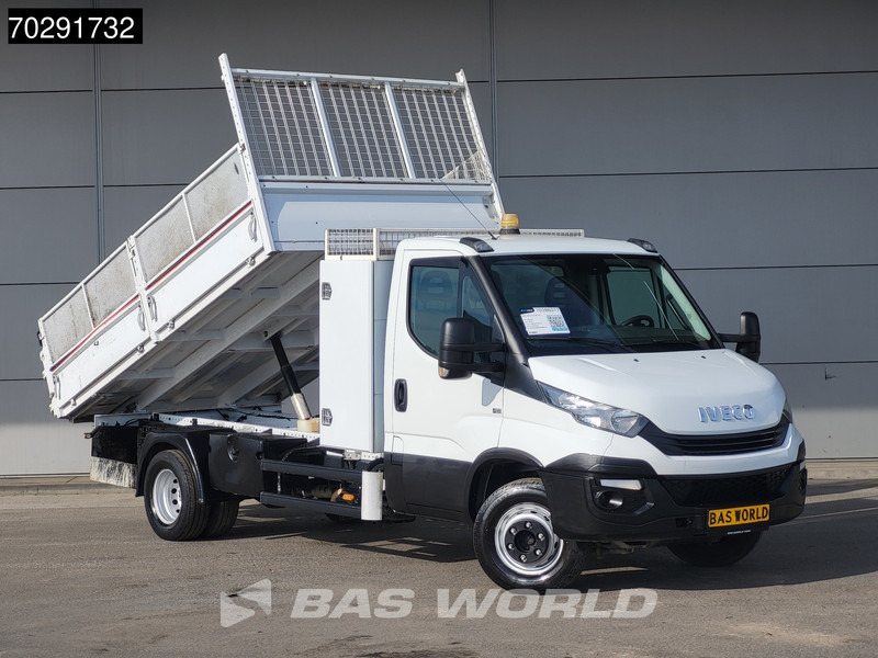 Iveco Daily 72C18 3.0L Open Laadbak met Kist Dubbellucht 3,5t Trekhaak Airco Cruise Euro6 Pritsche Pickup Open Box Airco Trekhaak Cruise con - الشاحنات الصغيرة المسطحة: صور 3 Iveco Daily 72C18 3.0L Open Laadbak met Kist Dubbellucht 3,5t Trekhaak Airco Cruise Euro6 Pritsche Pickup Open Box Airco Trekhaak Cruise con - الشاحنات الصغيرة المسطحة: صور 3