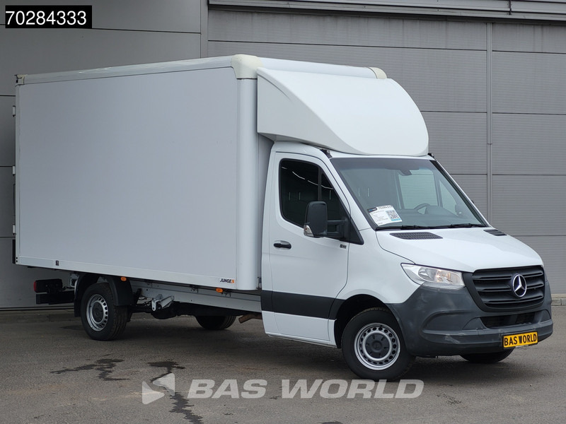 Mercedes-Benz Sprinter 317 CDI Automaat Bakwagen 170PK Achterdeuren Airco Camera Euro6 Meubelbak Koffer 21m3 Airco - الشاحنات الصغيرة صندوق مغلق: صور 5 Mercedes-Benz Sprinter 317 CDI Automaat Bakwagen 170PK Achterdeuren Airco Camera Euro6 Meubelbak Koffer 21m3 Airco - الشاحنات الصغيرة صندوق مغلق: صور 5