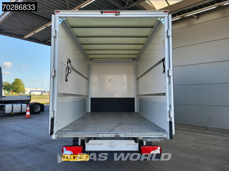 Mercedes-Benz Sprinter 317 CDI Bakwagen Automaat Achterdeuren Airco Camera Euro6 Meubelbak Koffer 21m3 Airco - الشاحنات الصغيرة صندوق مغلق: صور 3 Mercedes-Benz Sprinter 317 CDI Bakwagen Automaat Achterdeuren Airco Camera Euro6 Meubelbak Koffer 21m3 Airco - الشاحنات الصغيرة صندوق مغلق: صور 3