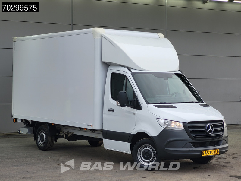 Mercedes-Benz Sprinter 317 CDI Laadklep Automaat Bakwagen 170PK Airco Camera Euro6 Meubelbak Koffer Airco - الشاحنات الصغيرة صندوق مغلق: صور 5 Mercedes-Benz Sprinter 317 CDI Laadklep Automaat Bakwagen 170PK Airco Camera Euro6 Meubelbak Koffer Airco - الشاحنات الصغيرة صندوق مغلق: صور 5