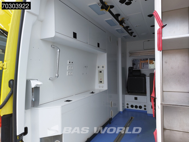 تأجير Mercedes-Benz Sprinter 319 CDI 3.0L V6 Ambulance 190PK L2H2 LED Airco Cruise Camera MBUX CarPlay Euro6 Krankenwagen Rettungswagen L2 8m3 Airco Cruise c Mercedes-Benz Sprinter 319 CDI 3.0L V6 Ambulance 190PK L2H2 LED Airco Cruise Camera MBUX CarPlay Euro6 Krankenwagen Rettungswagen L2 8m3 Airco Cruise c: صور 11