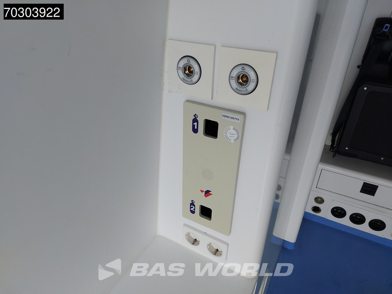 تأجير Mercedes-Benz Sprinter 319 CDI 3.0L V6 Ambulance 190PK L2H2 LED Airco Cruise Camera MBUX CarPlay Euro6 Krankenwagen Rettungswagen L2 8m3 Airco Cruise c Mercedes-Benz Sprinter 319 CDI 3.0L V6 Ambulance 190PK L2H2 LED Airco Cruise Camera MBUX CarPlay Euro6 Krankenwagen Rettungswagen L2 8m3 Airco Cruise c: صور 15