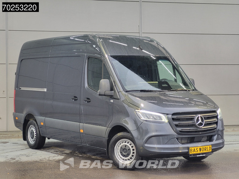 Mercedes-Benz Sprinter 319 CDI Automaat L2H2 model 2025 Camera MBUX LED Airco Cruise 10m3 Airco Cruise control - فان: صور 3 Mercedes-Benz Sprinter 319 CDI Automaat L2H2 model 2025 Camera MBUX LED Airco Cruise 10m3 Airco Cruise control - فان: صور 3