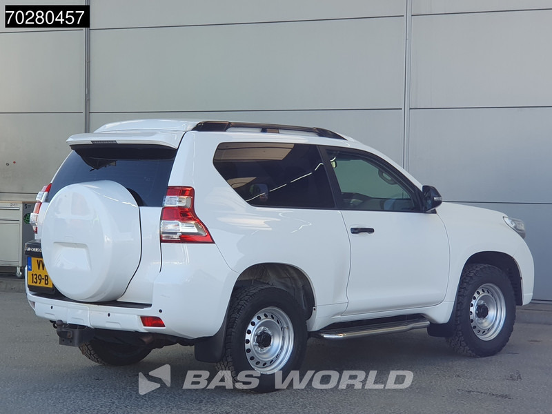 Toyota Land Cruiser 2.8 D-4D 177 PK Euro6 3DRS VAN 3.5t trekhaak Warn Lier Airco PDC 2m3 Airco Trekhaak - فان المدمجة: صور 5 Toyota Land Cruiser 2.8 D-4D 177 PK Euro6 3DRS VAN 3.5t trekhaak Warn Lier Airco PDC 2m3 Airco Trekhaak - فان المدمجة: صور 5