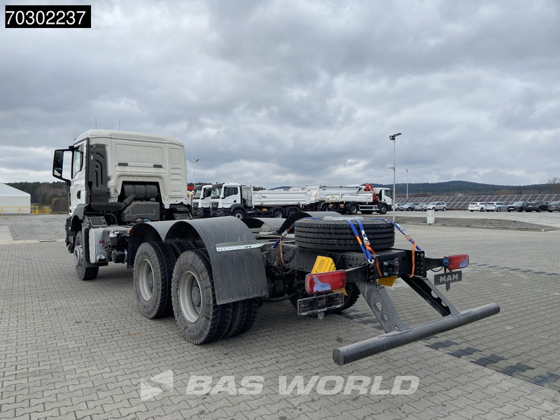 MAN TGS 33.400 6X4 NEW 6x4 chassis Big-Axle Manual Airco EURO 2 - الشاسيه شاحنة: صور 2 MAN TGS 33.400 6X4 NEW 6x4 chassis Big-Axle Manual Airco EURO 2 - الشاسيه شاحنة: صور 2