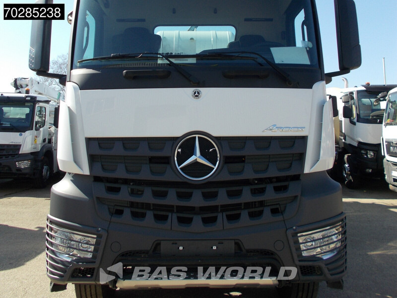 Mercedes-Benz Arocs 4145 8X4 - شاحنة خلاطة خرسانة: صور 5 Mercedes-Benz Arocs 4145 8X4 - شاحنة خلاطة خرسانة: صور 5