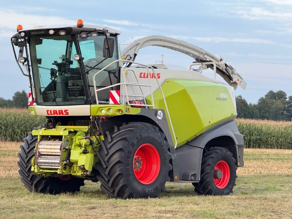 Claas Jaguar 850 Allrad + Kemper 360 PLUS  - حصادة الأعلاف: صور 1 Claas Jaguar 850 Allrad + Kemper 360 PLUS  - حصادة الأعلاف: صور 1