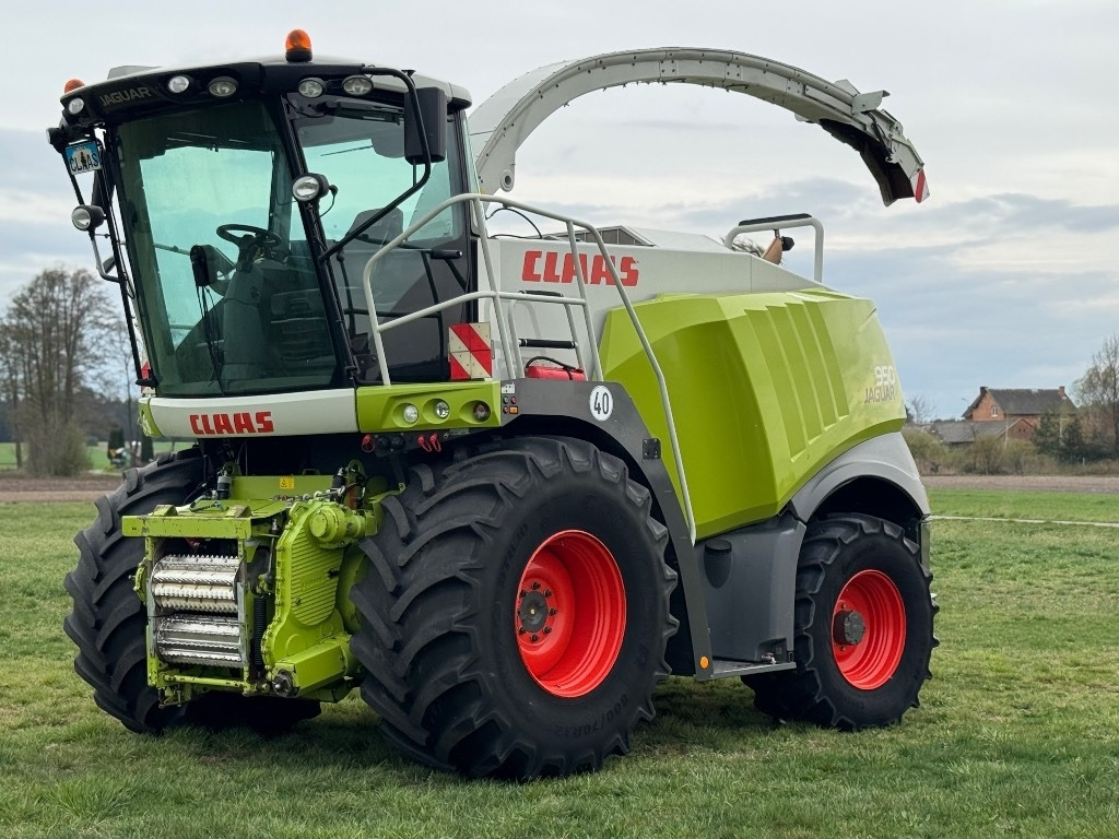 Claas Jaguar 950 Allrad - حصادة الأعلاف: صور 1 Claas Jaguar 950 Allrad - حصادة الأعلاف: صور 1