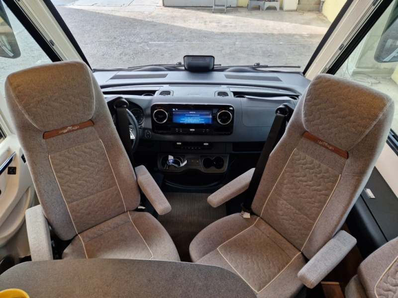 Carthago Carthago C2 Tourer I Mercedes 145 RB-LE - موتر هوم متكامل: صور 5 Carthago Carthago C2 Tourer I Mercedes 145 RB-LE - موتر هوم متكامل: صور 5