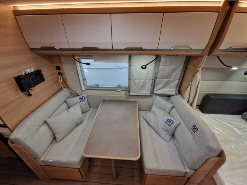 Knaus Sudwind 500 QDK 60° Years - كرفان سحب: صور 5 Knaus Sudwind 500 QDK 60° Years - كرفان سحب: صور 5