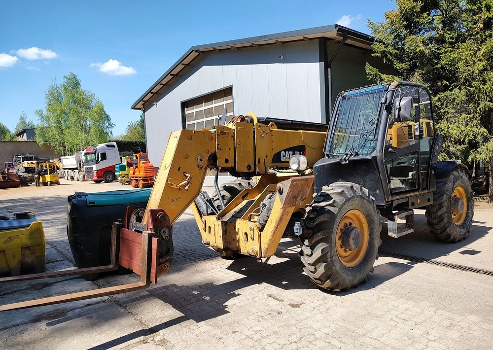 Caterpillar TH417 - رافعة تلسكوبية: صور 2 Caterpillar TH417 - رافعة تلسكوبية: صور 2