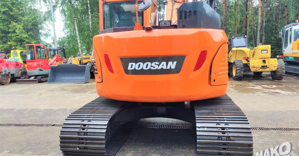 Doosan DX140LCR-5 - حفارات زحافة: صور 3 Doosan DX140LCR-5 - حفارات زحافة: صور 3