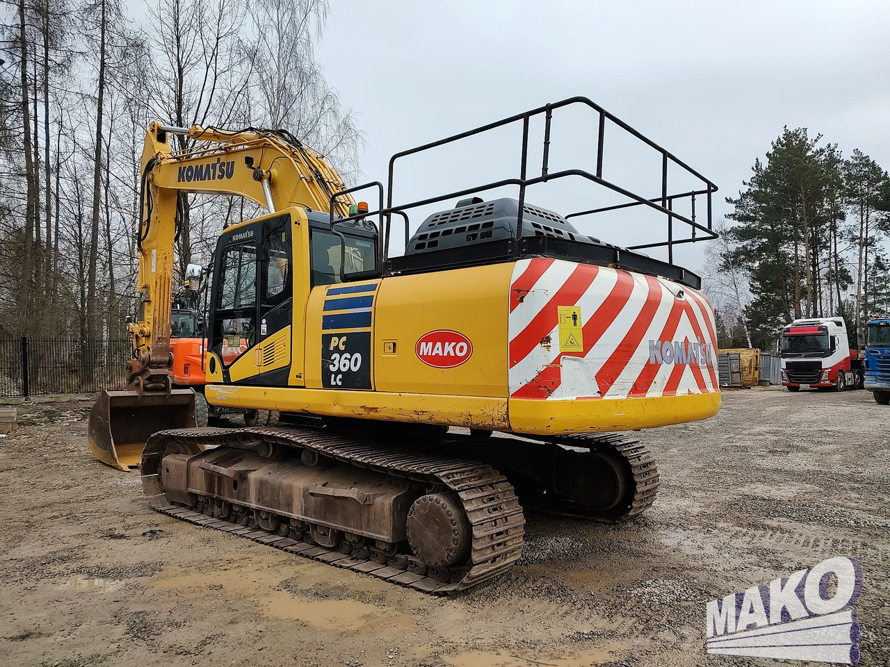 Komatsu PC360 LC-11 - حفارات زحافة: صور 2 Komatsu PC360 LC-11 - حفارات زحافة: صور 2