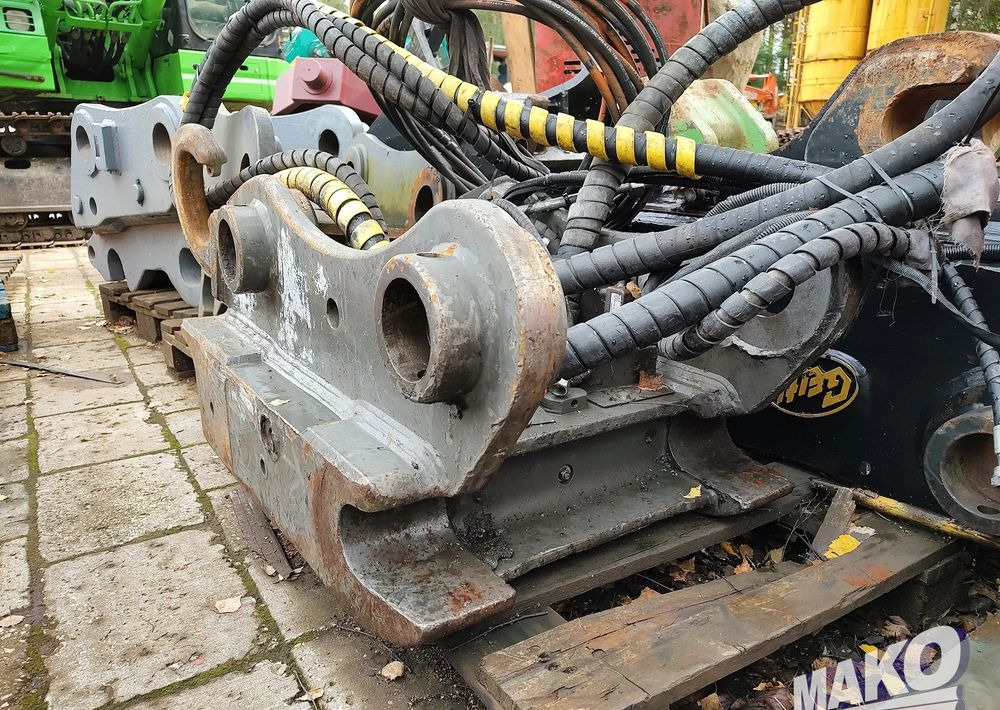 Szybkozłącze hydrauliczne OQ80 S80 OilQuick 80 - ملحقات - آلات البناء: صور 1 Szybkozłącze hydrauliczne OQ80 S80 OilQuick 80 - ملحقات - آلات البناء: صور 1