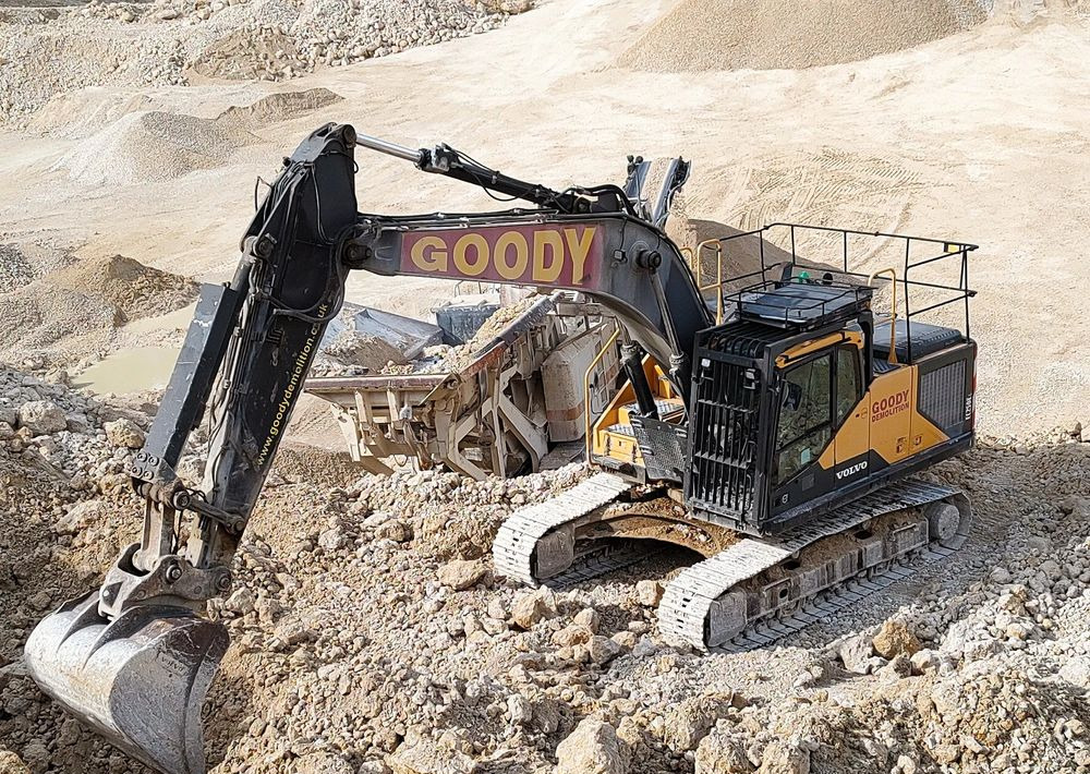 Volvo EC 250 EL - حفارات زحافة: صور 5 Volvo EC 250 EL - حفارات زحافة: صور 5