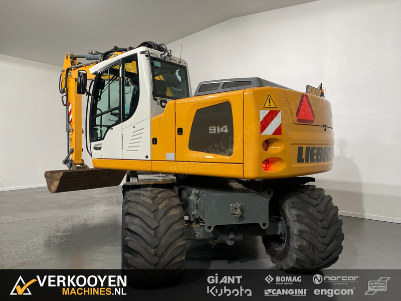 Liebherr A914-Li - حفارة على عجلات: صور 5 Liebherr A914-Li - حفارة على عجلات: صور 5