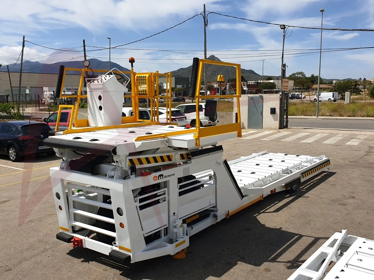 AIR MARREL LAM3500 - محملات الحاويات والمنصات النقالة: صور 2 AIR MARREL LAM3500 - محملات الحاويات والمنصات النقالة: صور 2