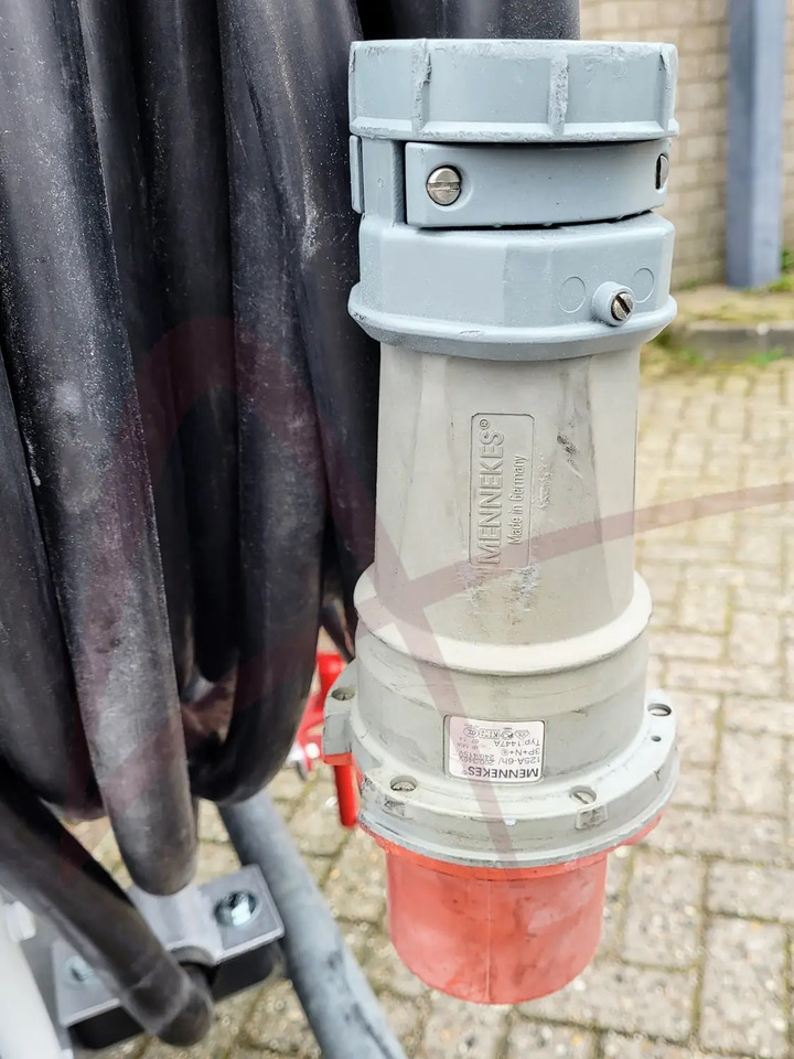 AXA POWER 3GSTS 200/345L - وحدة الطاقة الأرضية للطائرات: صور 5 AXA POWER 3GSTS 200/345L - وحدة الطاقة الأرضية للطائرات: صور 5