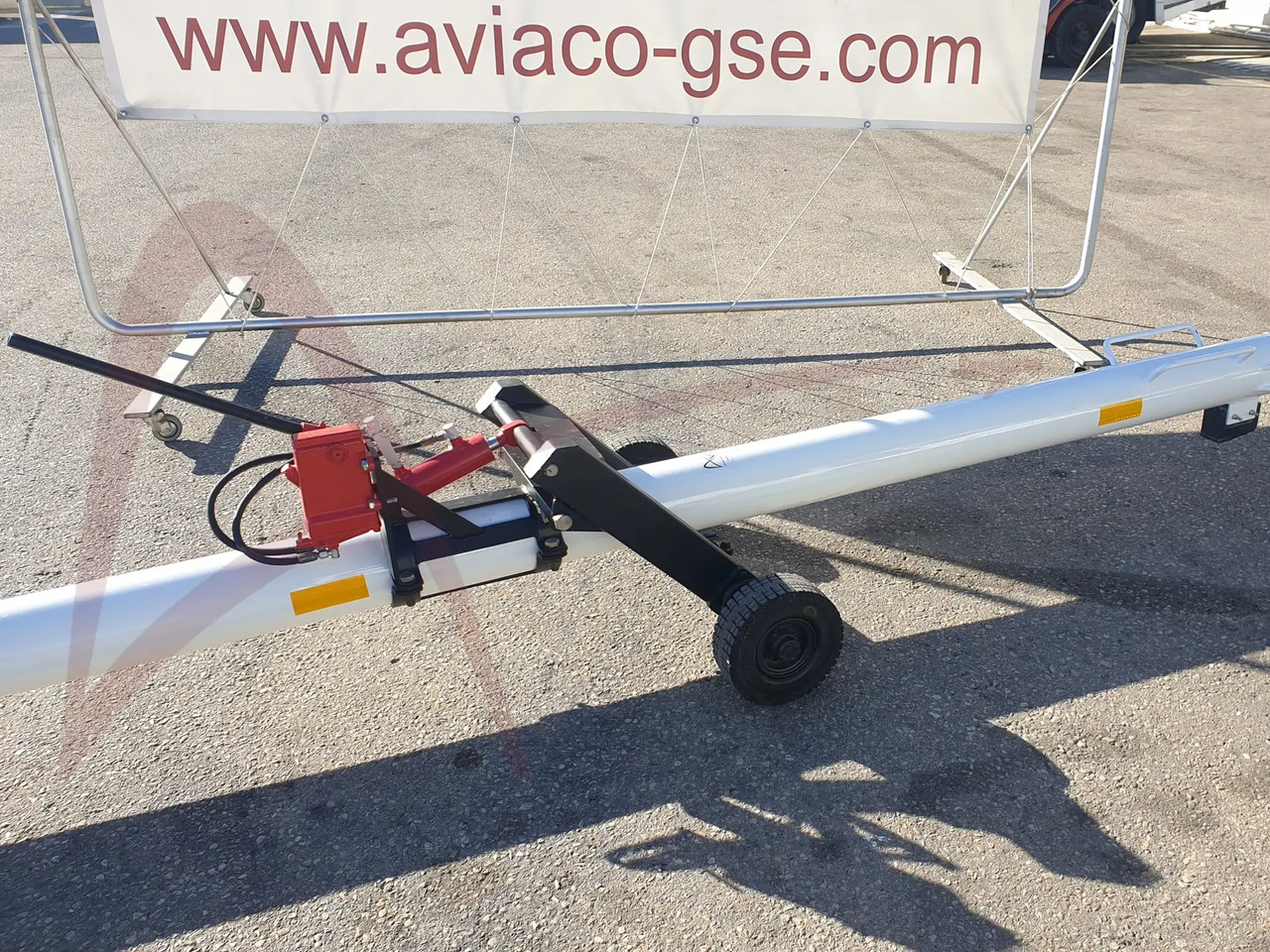 FLADUNG B737 - معدات الدعم الأرضي: صور 3 FLADUNG B737 - معدات الدعم الأرضي: صور 3