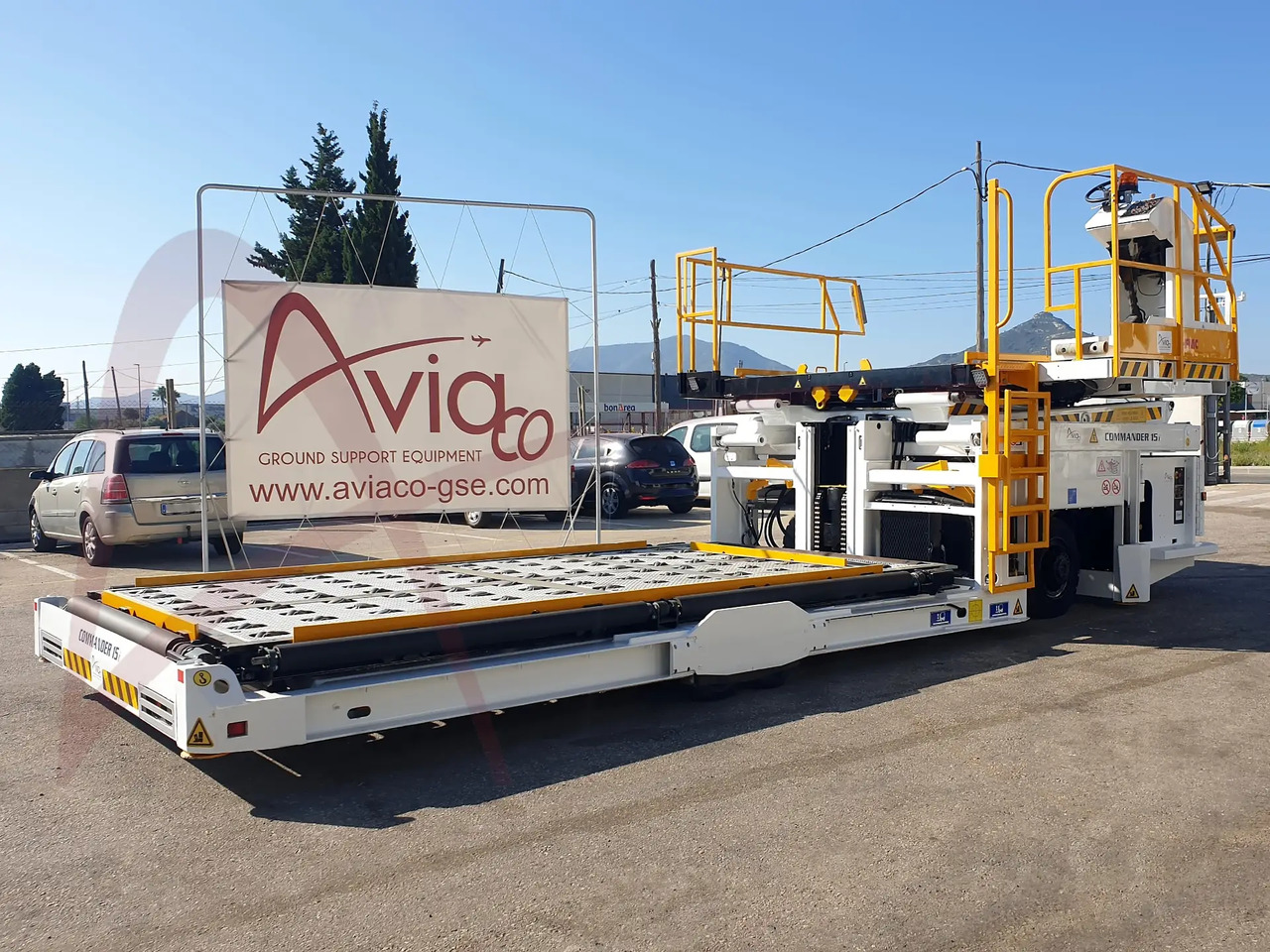 FMC COMMANDER 15iS - محملات الحاويات والمنصات النقالة: صور 2 FMC COMMANDER 15iS - محملات الحاويات والمنصات النقالة: صور 2