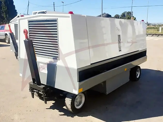 HITZINGER 140MDE18 - وحدة الطاقة الأرضية للطائرات: صور 3 HITZINGER 140MDE18 - وحدة الطاقة الأرضية للطائرات: صور 3