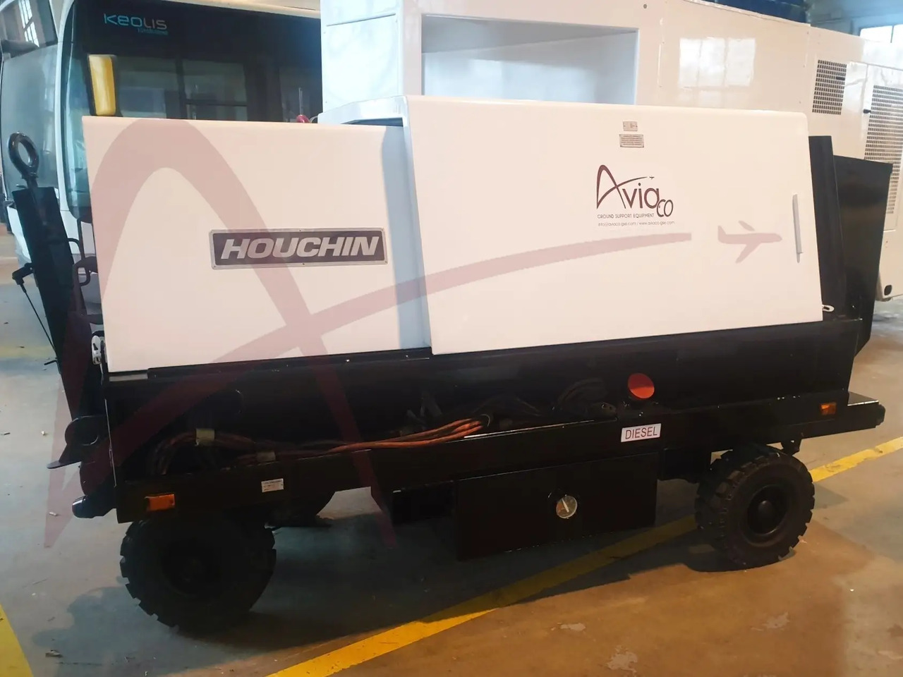 HOUCHIN 490-90 - وحدة الطاقة الأرضية للطائرات: صور 1 HOUCHIN 490-90 - وحدة الطاقة الأرضية للطائرات: صور 1