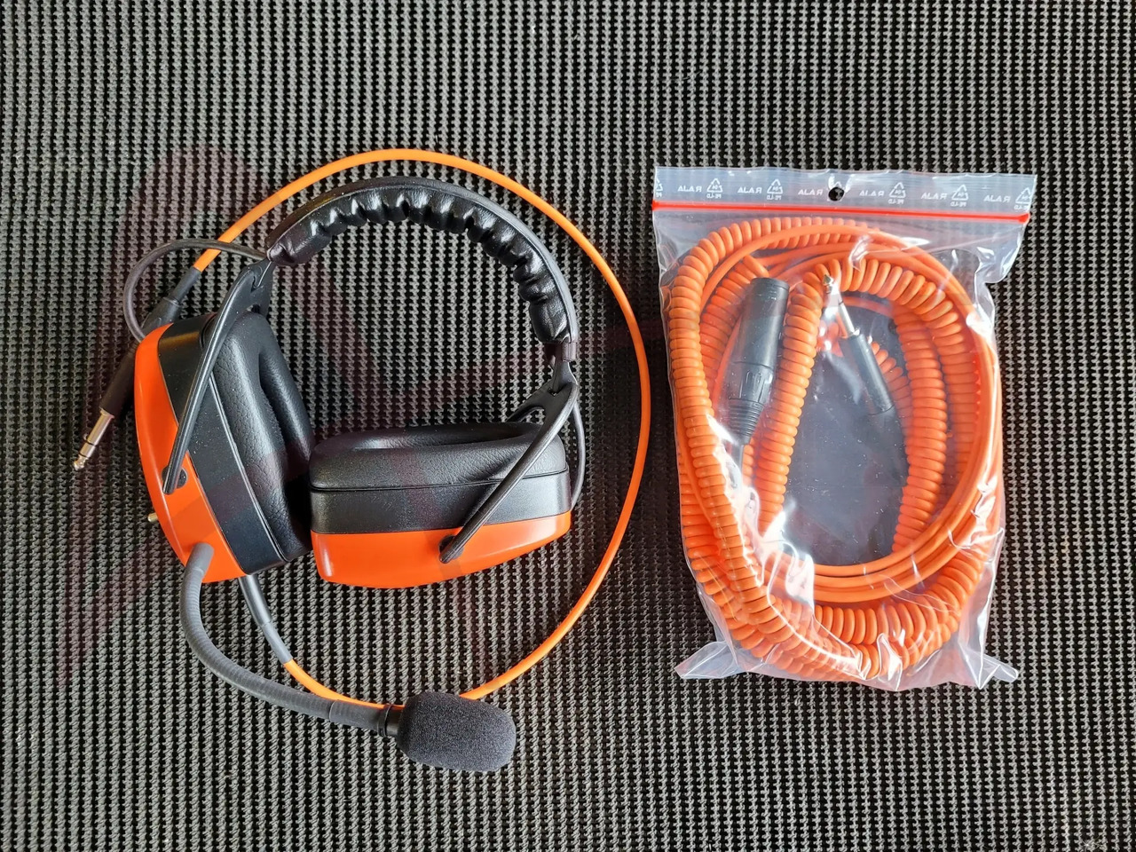 IPF HZ 3000 - الأدوات والمعدات: صور 2 IPF HZ 3000 - الأدوات والمعدات: صور 2