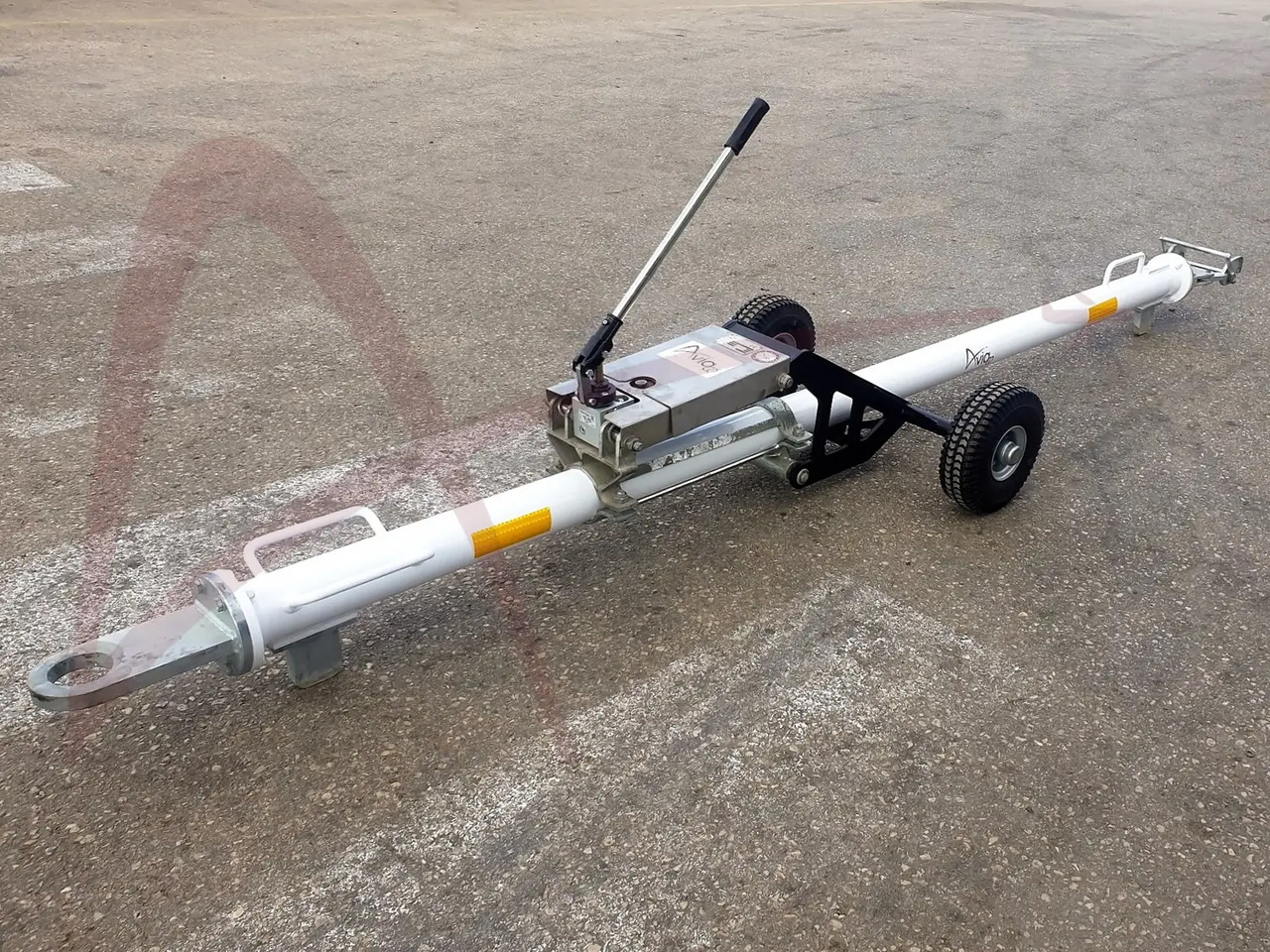 JMS J-TOW DASH8-4 - معدات الدعم الأرضي: صور 2 JMS J-TOW DASH8-4 - معدات الدعم الأرضي: صور 2