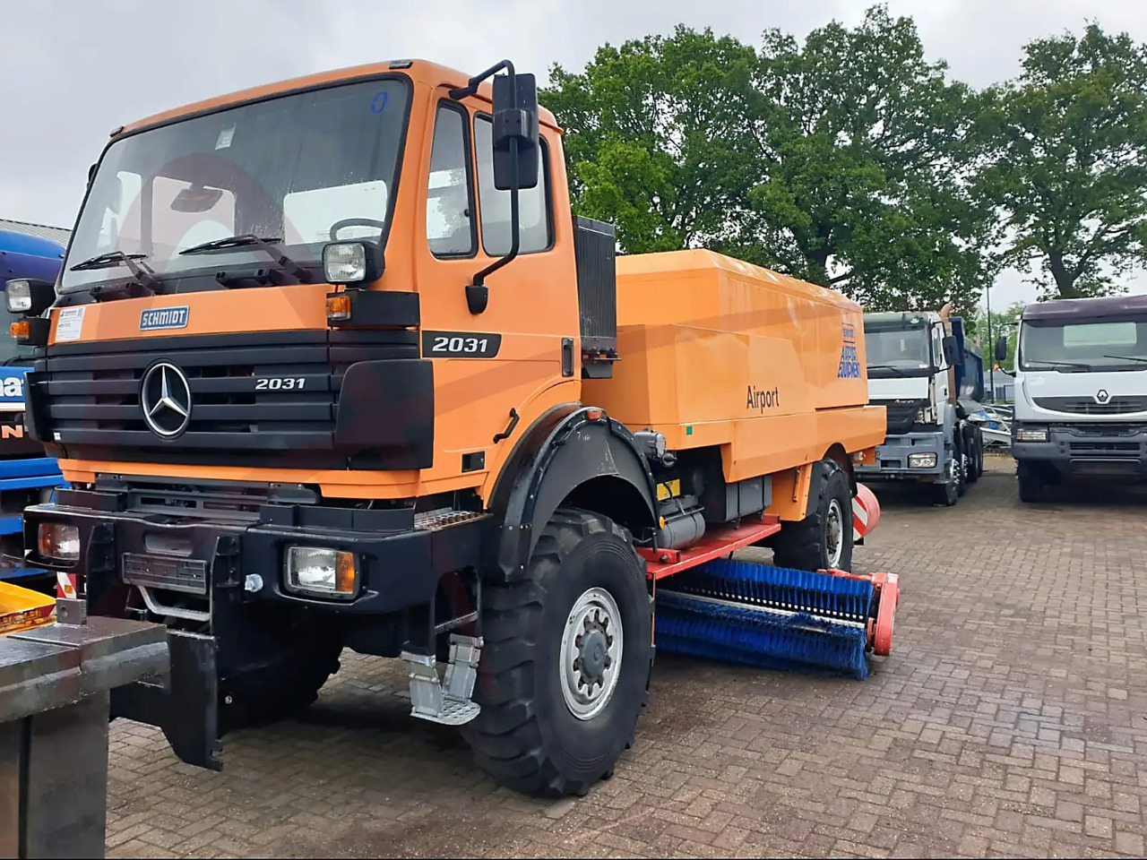 MERCEDES SCHMIDT SK2031/CJS9 - سياره كنس شوارع: صور 1 MERCEDES SCHMIDT SK2031/CJS9 - سياره كنس شوارع: صور 1