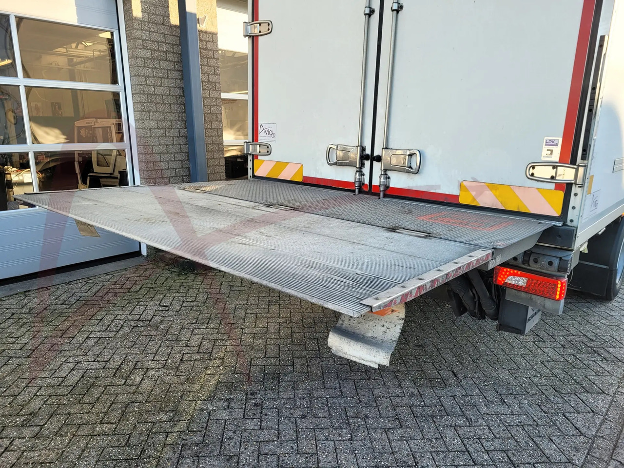 SCANIA P250 - بصندوق مغلق شاحنة: صور 4 SCANIA P250 - بصندوق مغلق شاحنة: صور 4