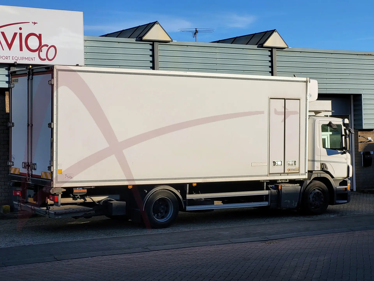 SCANIA P250 - بصندوق مغلق شاحنة: صور 2 SCANIA P250 - بصندوق مغلق شاحنة: صور 2