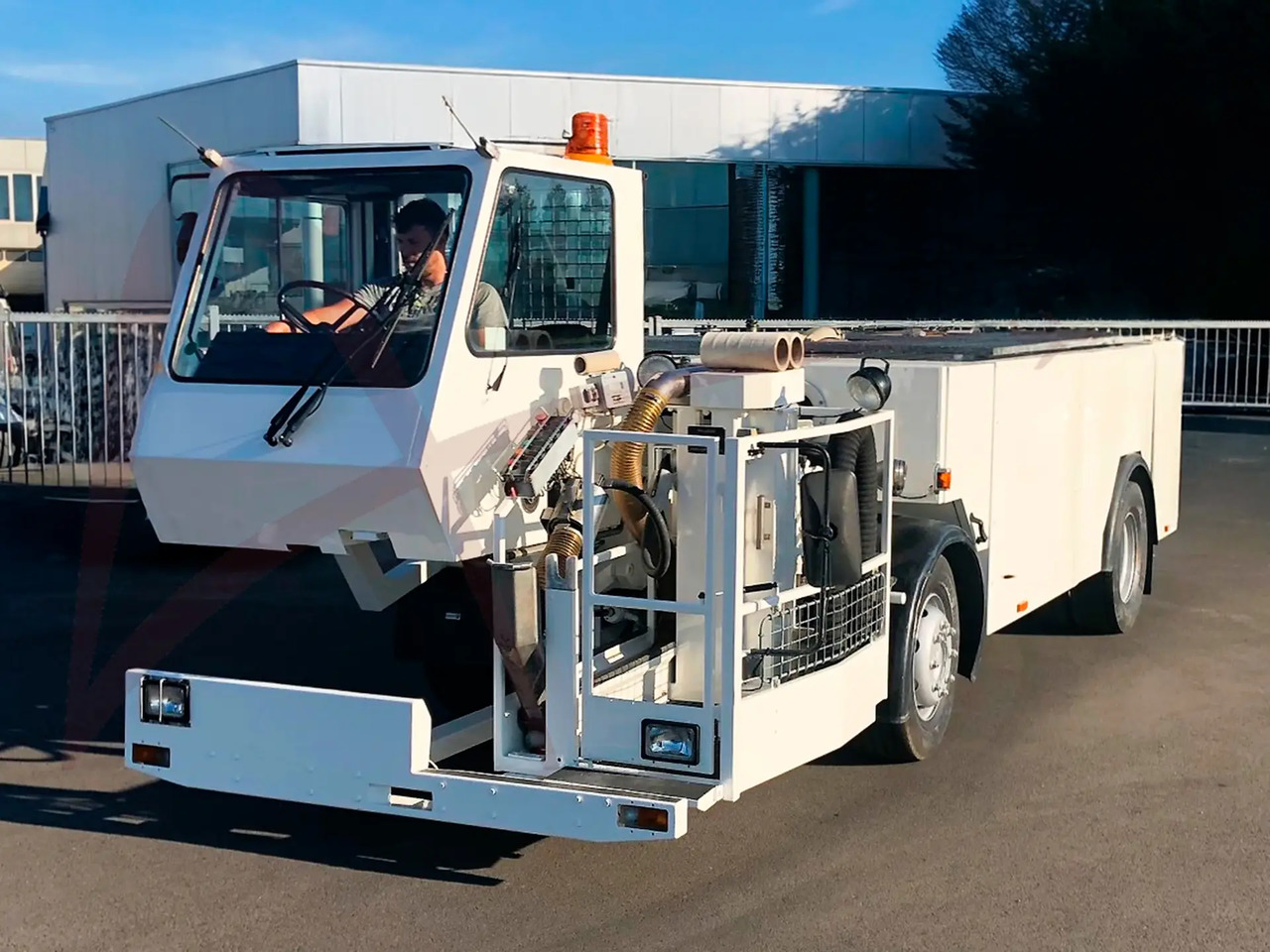 VESTERGAARD TSU-F - شاحنة خدمة المراحيض: صور 2 VESTERGAARD TSU-F - شاحنة خدمة المراحيض: صور 2