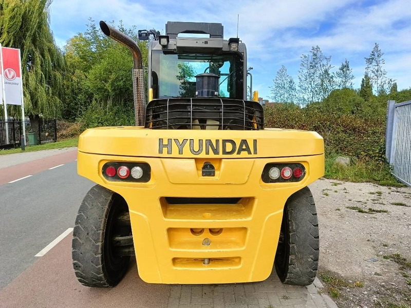 Hyundai 160 D-9 heftruck forklift stapler 16 ton CE - رافعة شوكية ديزل: صور 3 Hyundai 160 D-9 heftruck forklift stapler 16 ton CE - رافعة شوكية ديزل: صور 3