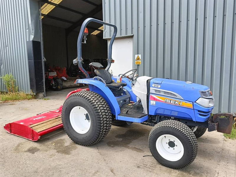 Iseki TG 5390 compacte tractor met maaier votex p12 4x4 - جرار صغير: صور 1 Iseki TG 5390 compacte tractor met maaier votex p12 4x4 - جرار صغير: صور 1
