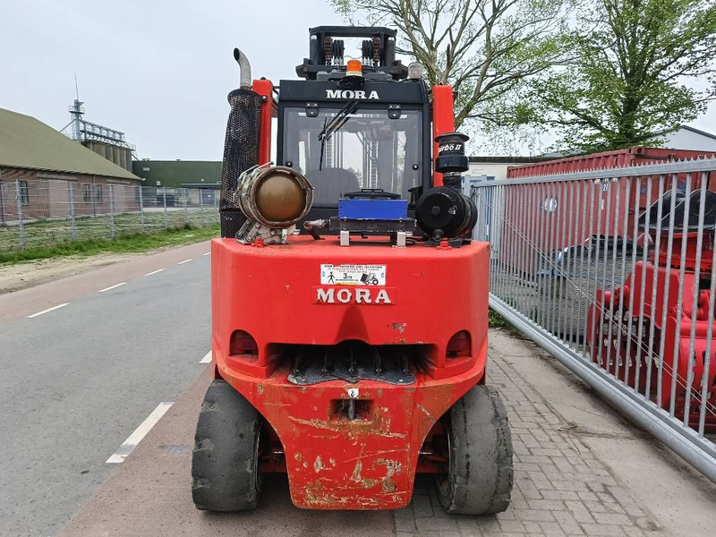 MORA M 100 C 10 ton heftrucl forklift stapler lpg gas - رافعة شوكية تعمل بالغاز: صور 4 MORA M 100 C 10 ton heftrucl forklift stapler lpg gas - رافعة شوكية تعمل بالغاز: صور 4