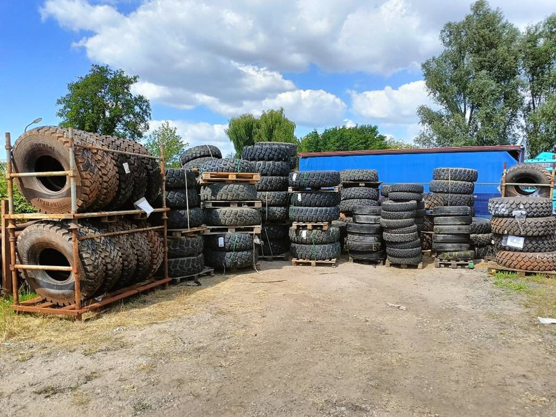 Michelin 6,50 R16 C 7,00R16 C 22/100R16 255/100R16 banden l - الإطارات والجنوط - آلات البناء: صور 1 Michelin 6,50 R16 C 7,00R16 C 22/100R16 255/100R16 banden l - الإطارات والجنوط - آلات البناء: صور 1