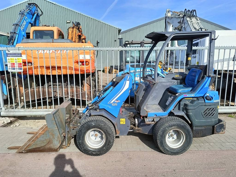MultiOne 6.3 SD minishovel loader lader 4x4 uitschuifmast - اللودر بعجل: صور 1 MultiOne 6.3 SD minishovel loader lader 4x4 uitschuifmast - اللودر بعجل: صور 1