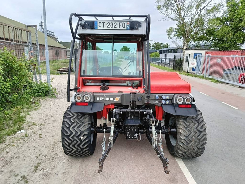 Reform Metrac H7 X maaier werktuigdrager 51kw 3,4 ton pto - جرار صغير: صور 5 Reform Metrac H7 X maaier werktuigdrager 51kw 3,4 ton pto - جرار صغير: صور 5