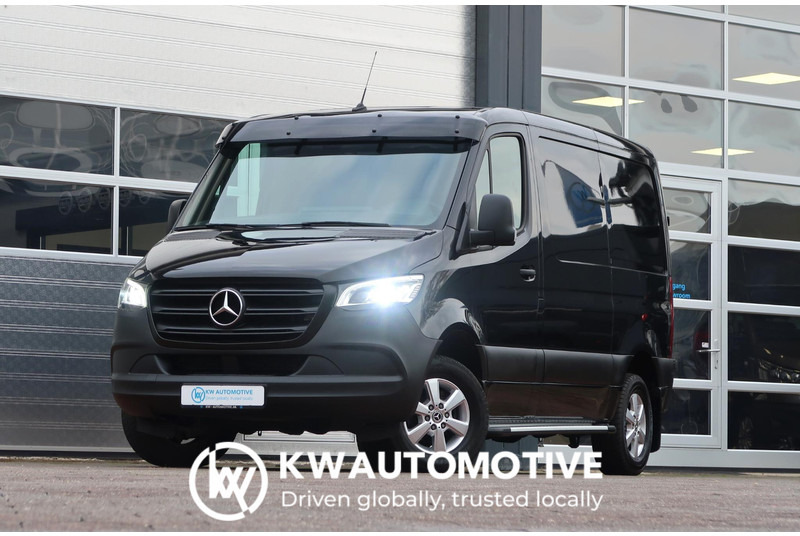Mercedes-Benz Sprinter 316 2.2 CDI L1H1 RWD AUT/ CAMERA/ LED/ MBUX/ CRUISE/ CLIMA/ TREKHAAK - فان المدمجة: صور 1 Mercedes-Benz Sprinter 316 2.2 CDI L1H1 RWD AUT/ CAMERA/ LED/ MBUX/ CRUISE/ CLIMA/ TREKHAAK - فان المدمجة: صور 1
